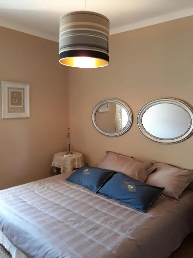 Mas La Pomarede Bed & Breakfast Robion en Luberon 5*,