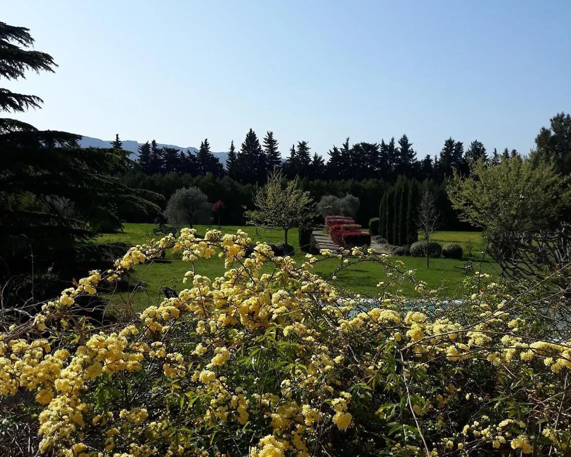 Mas La Pomarede Bed & Breakfast Robion en Luberon 5*,  France