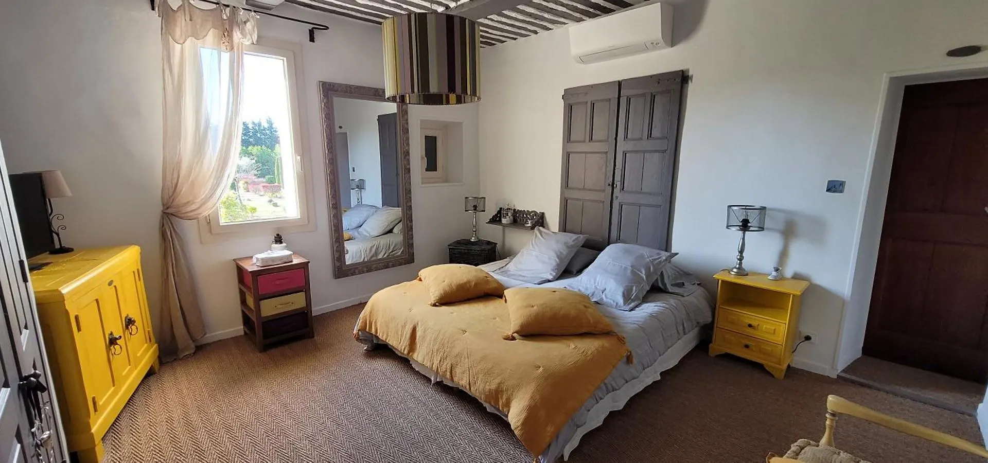 Mas La Pomarede Bed & Breakfast Robion en Luberon